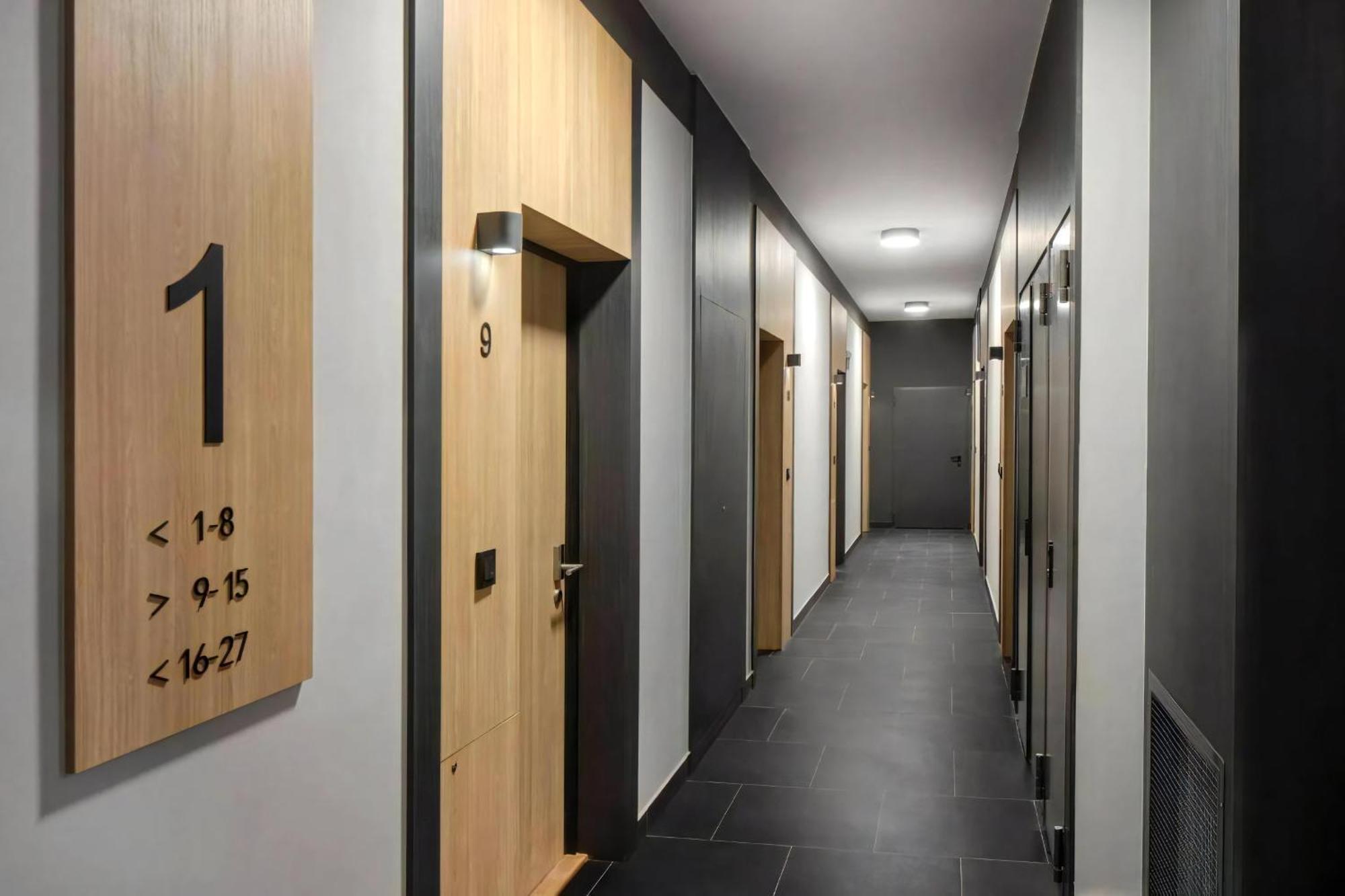 B3 Warsaw Apartments Eksteriør bilde